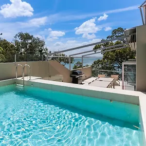Little Cove Court Aparthotel